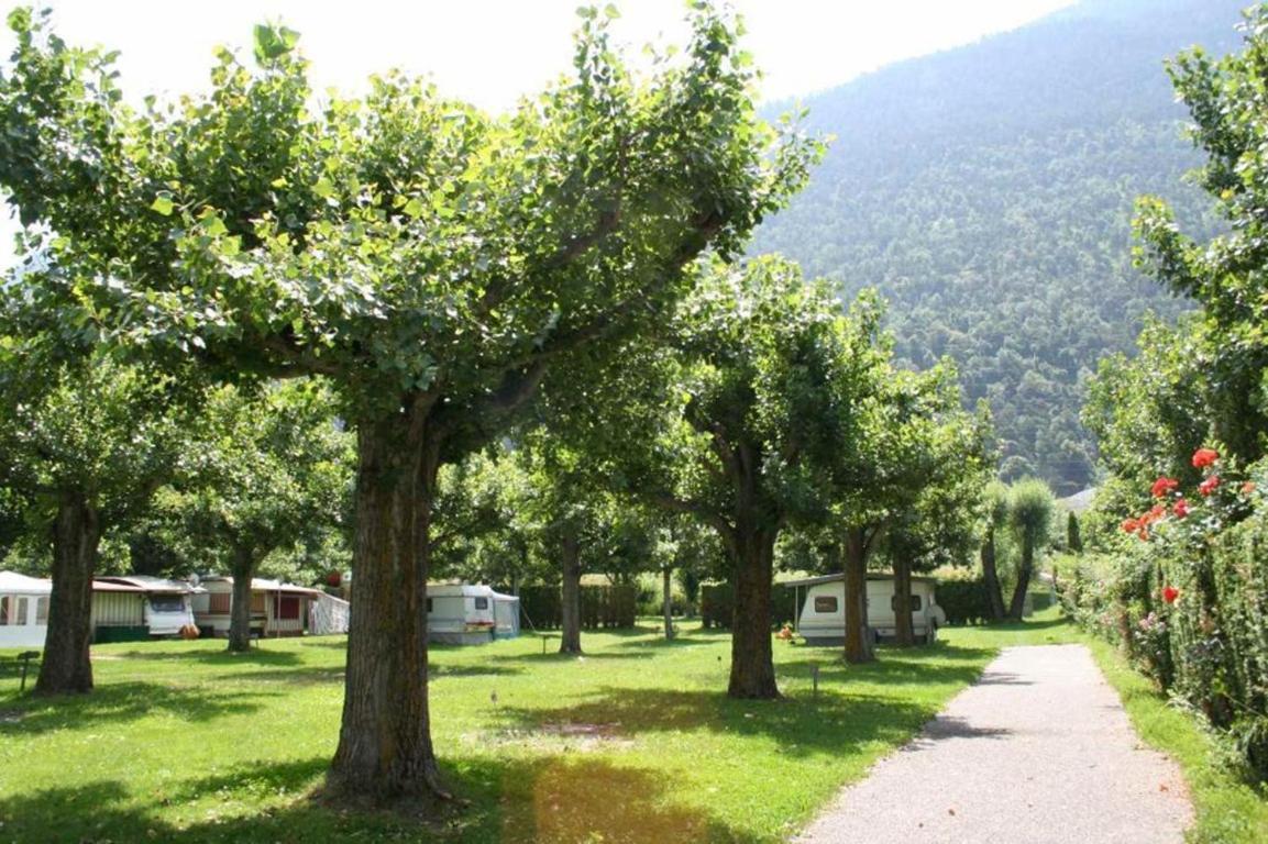 Camping/ Thermalbad Brigerbad Mit Bed & Breakfast Buitenkant foto